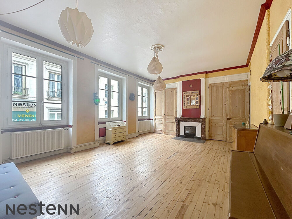 Vente Appartement EXCLUSIVITÉ  Appartement de caractère 176 m² avec 4 chambres + 2 parkings  Centre-ville Saint-Étienne Saint etienne