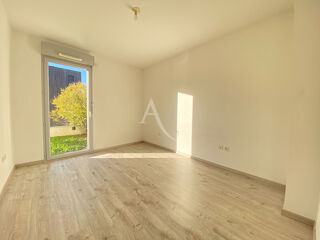 Appartement  louer 4 pices 103 m