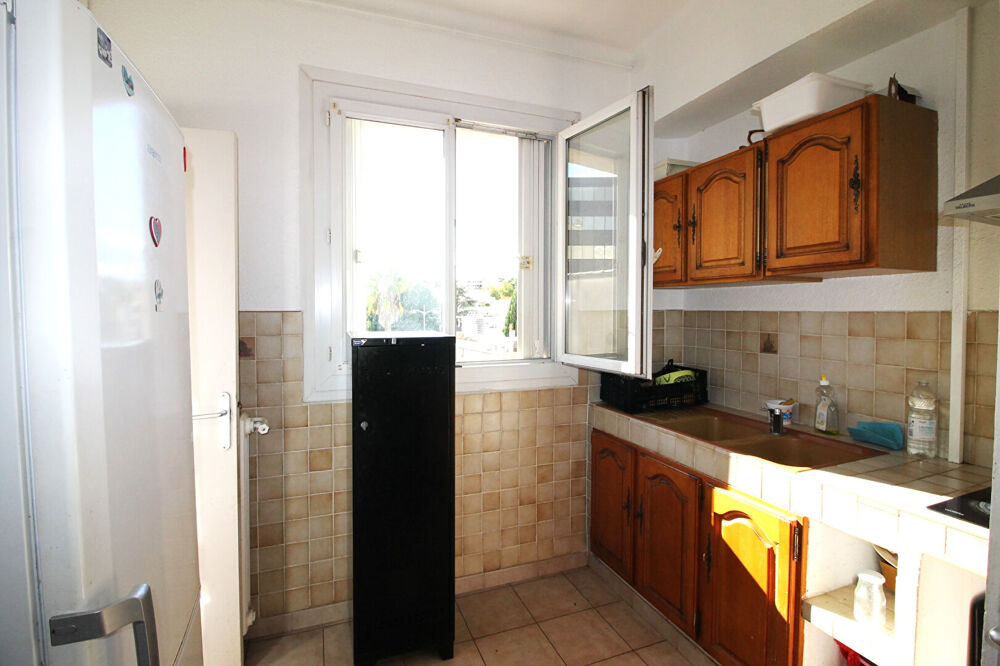 NIMES / JEAN JAURES - MAGNIFIQUE P4 DE 72m2 AVEC LOGGIA, CAVE, ASCENSEUR