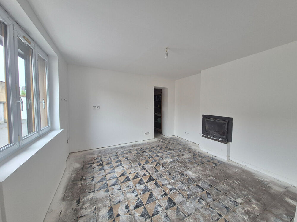 Maison semi-individuelle en Centre ville, proche commerces, gare et axes autoroutiers