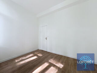  Appartement à louer 2 pièces 33 m²