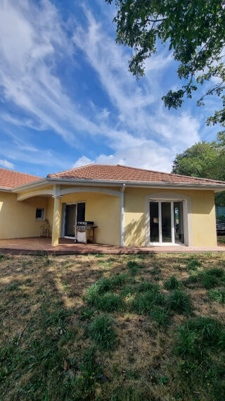 Vente Maison SAINT-VICTOR-DE-CESSIEU - MAISON T6 - 136 M² - 4 CHAMBRES - TERRAIN 1 465 M² - TERRASSE PLEIN SUD - DPE B Saint victor de cessieu