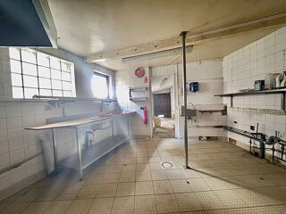  Immeuble � vendre 8 pi�ces 304 m�