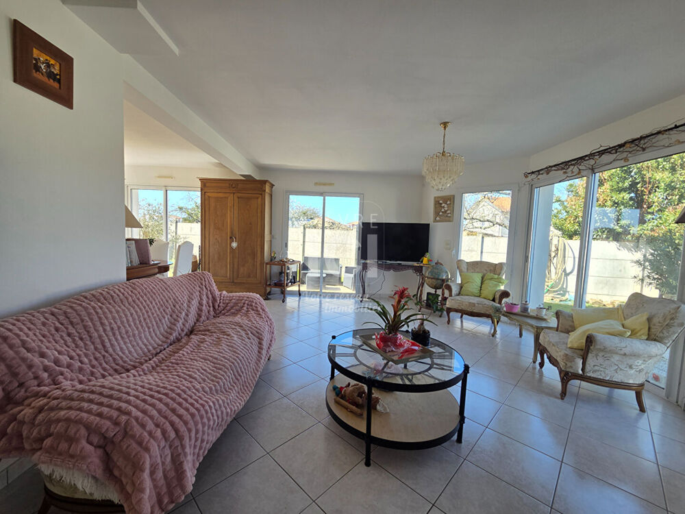 Vente Maison Maison La Chevroliere 6 pièce(s) 165.49 m2 La chevroliere