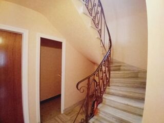  Maison  vendre 8 pices 142 m