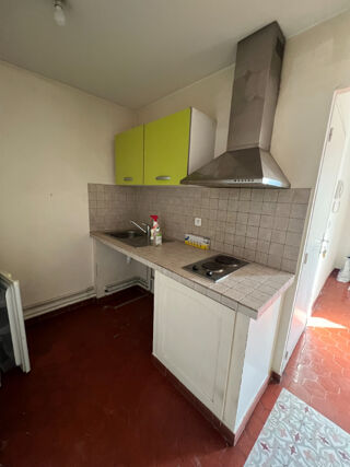  Appartement à louer 2 pièces 32 m²