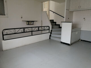 Immeuble à vendre 8 pièces 166 m²