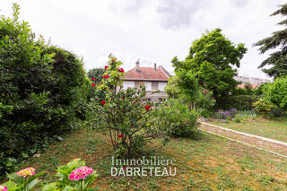  Maison à vendre 8 pièces 246 m²