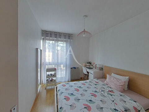  Appartement � louer 4 pi�ces 85 m�