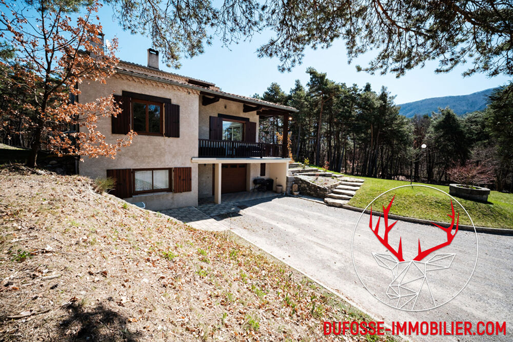 Maison traditionnelle de 6 pièces à vendre à Veynes, entourée de nature