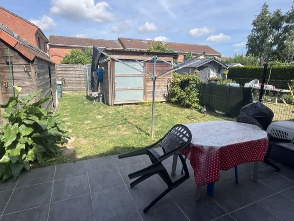 Belle maison de lotissement avec jardin et garage