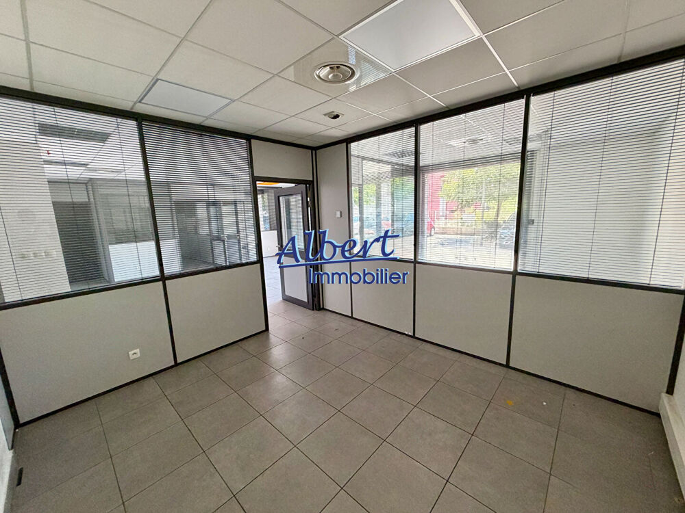   Local commercial La Seyne Sur Mer 115.66 m2 La seyne sur mer