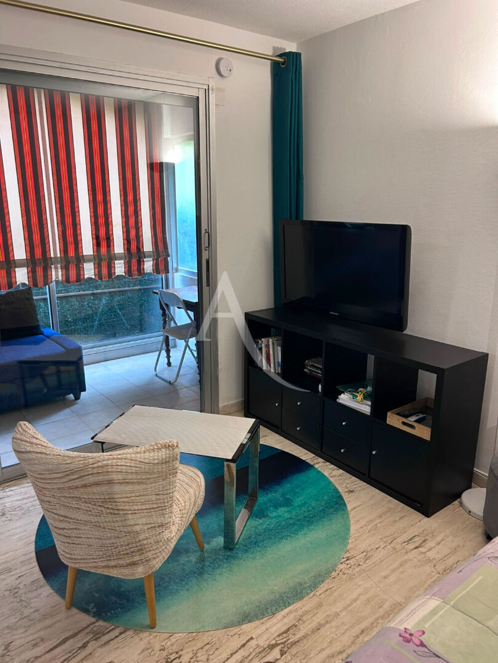 COUP DE COEUR ! Beau studio meublé !