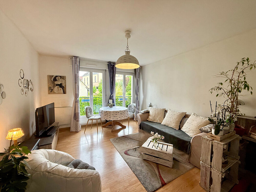 Appartement Chartres - Basse ville 3 pièces 64.4 m2 avec cave et parking