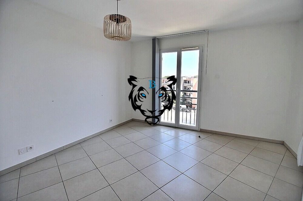 Appartement 3 pièces en dernier étage secteur Cais