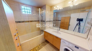  Appartement à louer 3 pièces 56 m²