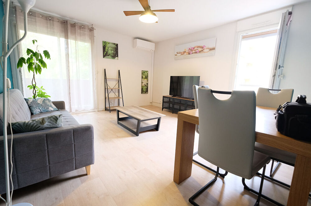 Location Appartement Appartement Toulouse -Borderouge  2 pièce(s) 50 m2 MEUBLE et CLIMATISE  ( EAU et CHAUFFAGE COMPRIS ) Toulouse