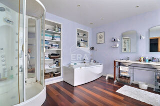Vente Maison Maison Saint Cyr La Riviere 7 pièce(s) 250 m2 à vendre Saint cyr la riviere