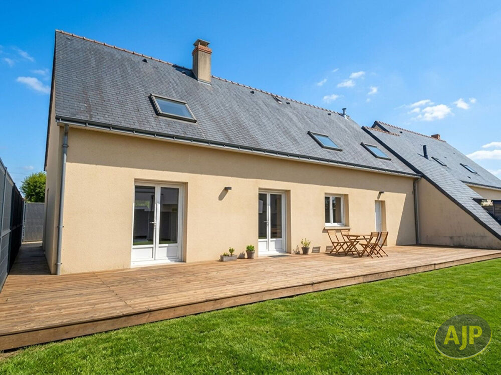 Vente Maison Maison Saint Barthelemy D Anjou 7 pièce(s) 140 m2 Saint barthelemy d anjou