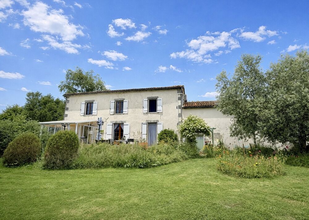Vente Maison Propriété de campagne élégante et spacieuse avec 1,7 ha Le bouchage