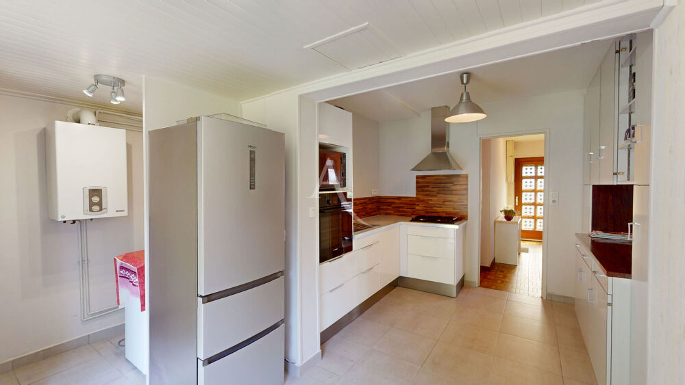 Maison de plain-pied rénovée à vendre à Saint-Jean-de-Braye , 3 chambres, jardin, garage