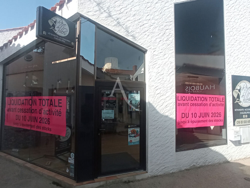   A LOUER  A CHALLANS, PASSAGE CARNOT local commercial  de 31 m² 
