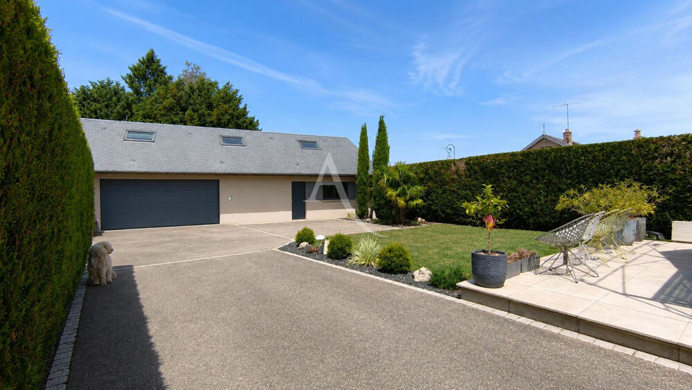 Vente Maison Maison Voves 5 pièces 147,52 m² Fains la folie