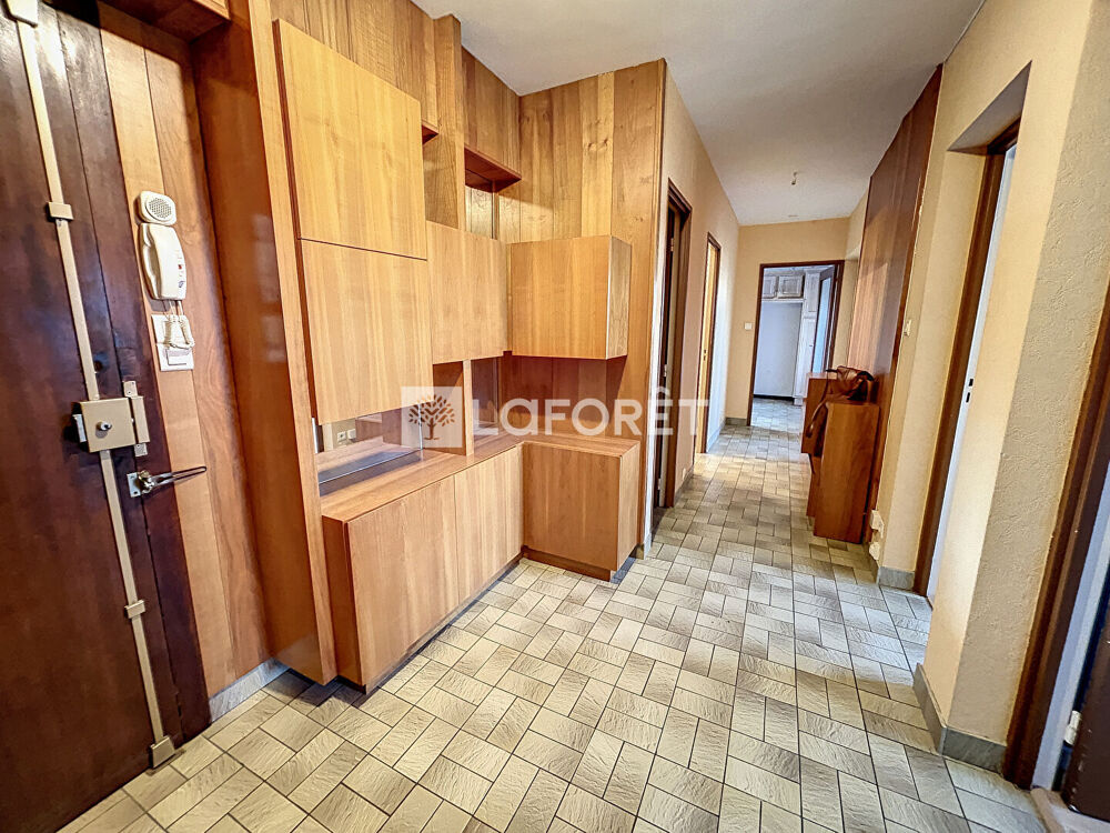 Vente Appartement APPARTEMENT VESOUL - 4 pice(s) - 83 m2 Balcon et Garage Vesoul