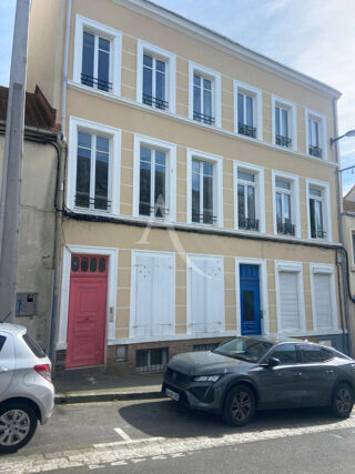  Immeuble à vendre 6 pièces 225 m²