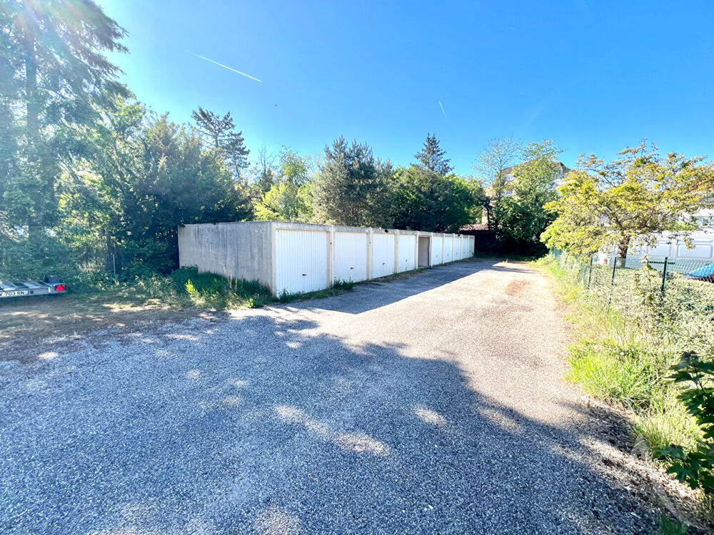 Vente Terrain Foncier à fort potentiel Terrain constructible 1 639 m²  Projet collectif R+3 Saint avold