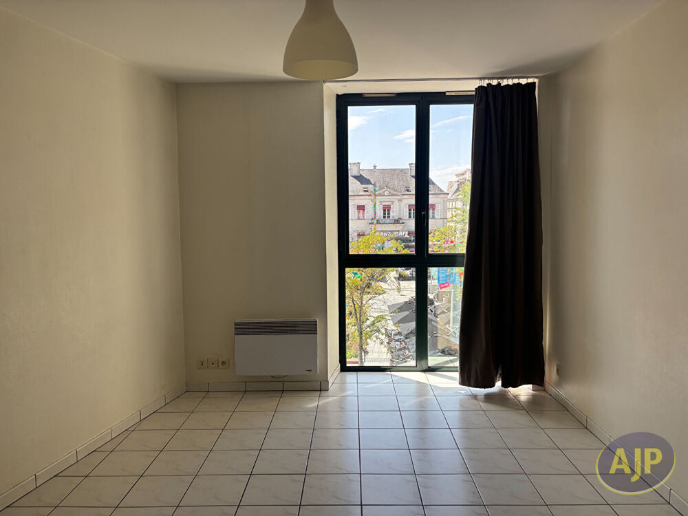 Location Appartement A LOUER T2 CENTRE CHOLET Cholet