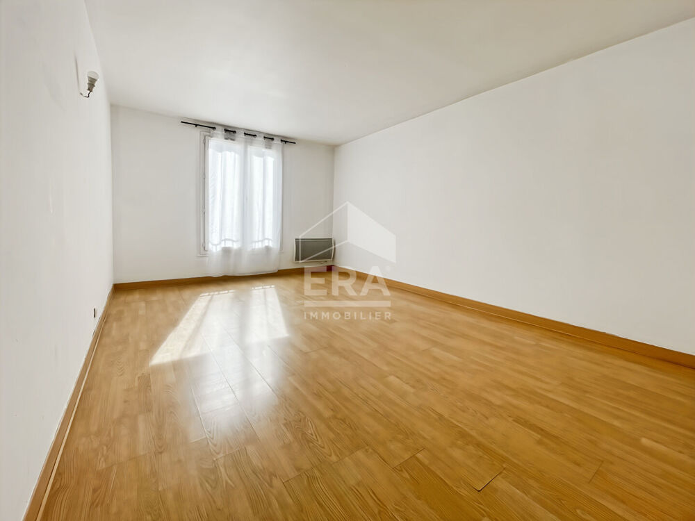 Appartement 3 pièces 69 m² · à Etampes · 69 m² · 136 000 €