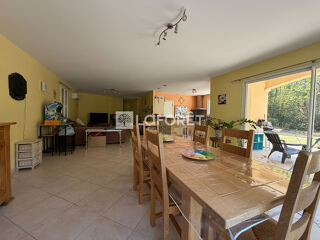 Vente Maison Gourdon proche centre maison Plain pied 4 pièce(s) 123 m2 Le vigan