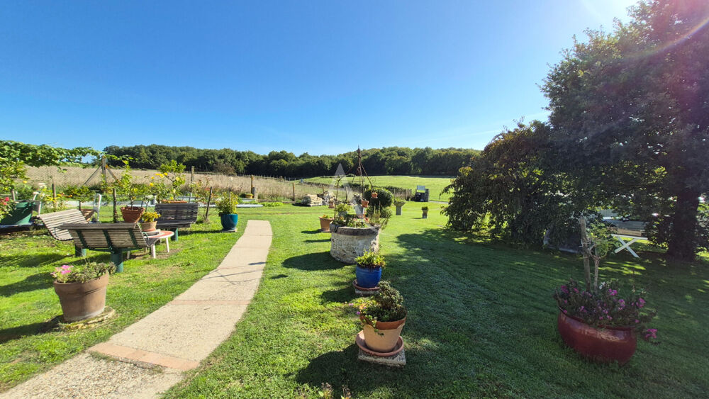 Vente Maison Maison  7 pi�ce(s) 189 m2 - Chermignac Chermignac