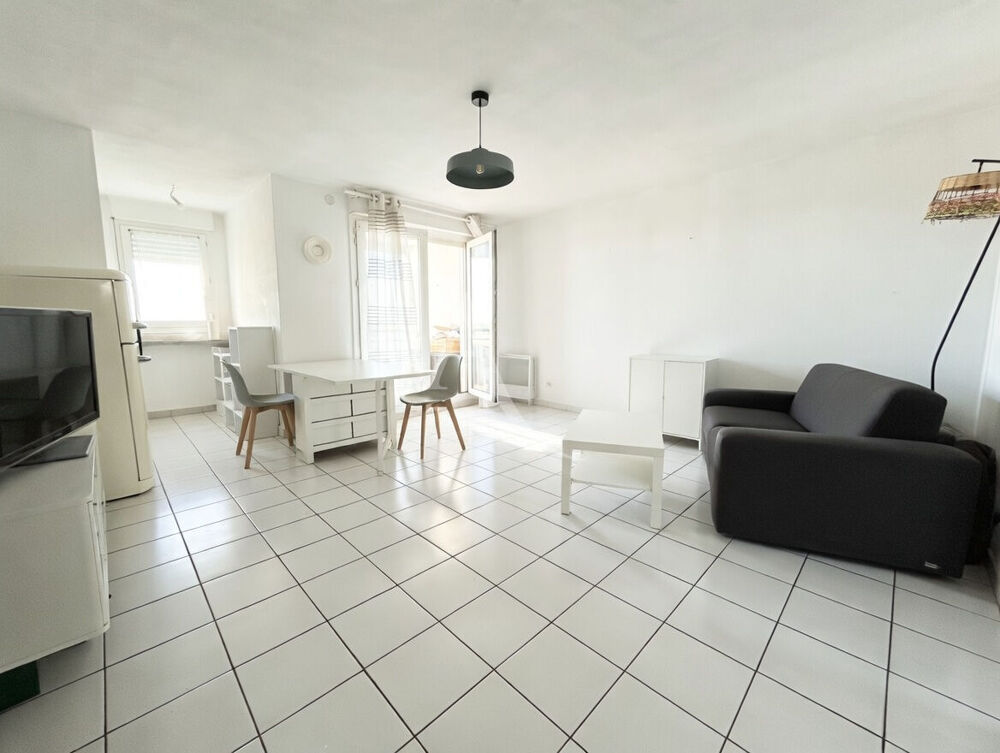 Appartement Deux pièces traversant avec belle vue dégagée !