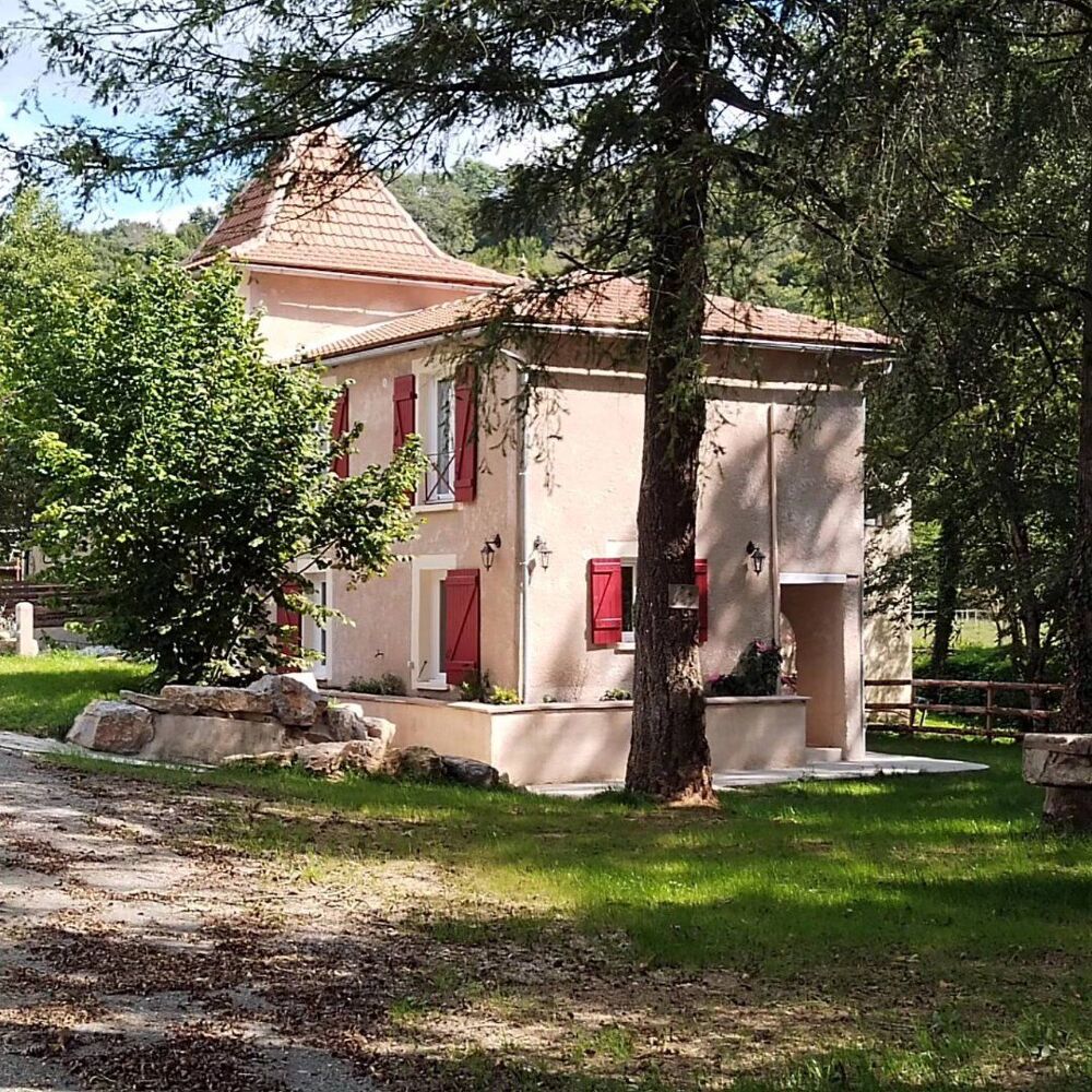 Vente Maison ANCIEN MOULIN DE PRESTIGE À FINIR DE RESTAURER : 3,5 HA AVEC RUISSEAU Saint cere