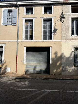  Parking / Garage à vendre 1 pièce 149 m²