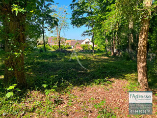  Terrain � vendre 7 pi�ces 700 m�