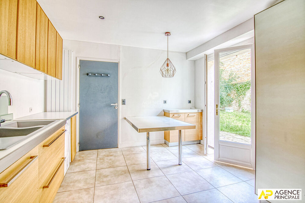 Vente Maison Versailles Notre-Dame Maison ancienne de 5 pièces 113 m²  carrez avec jardin de 104 M² Versailles