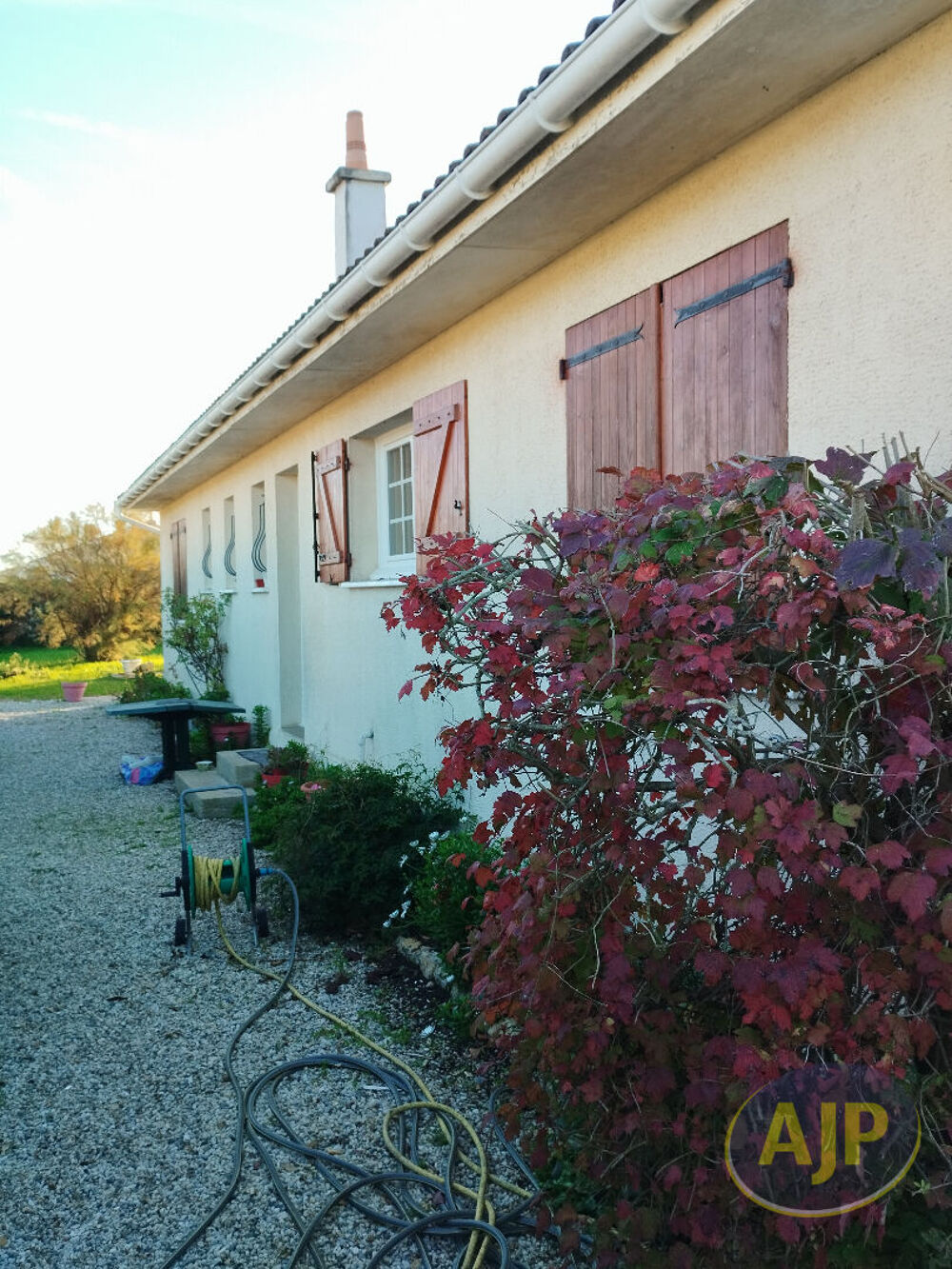 Maison plain-pieds 90m2 - 3 chambres - Jardin 500m2 - Garage - Pauillac