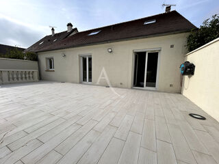  Maison à louer 7 pièces 160 m²