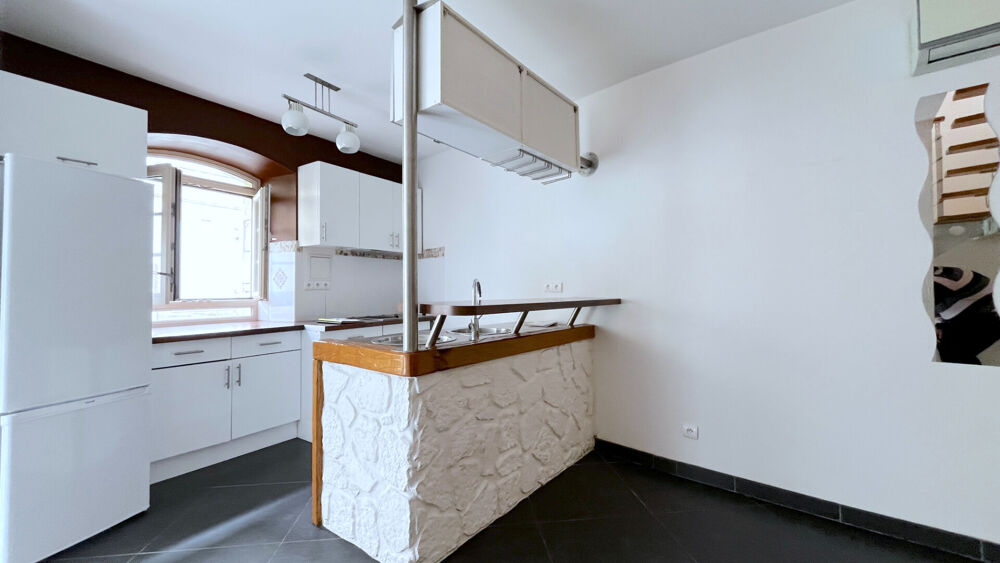 A VENDRE MAISON DE VILLE DE TYPE 3 - BOURG SUR GIRONDE