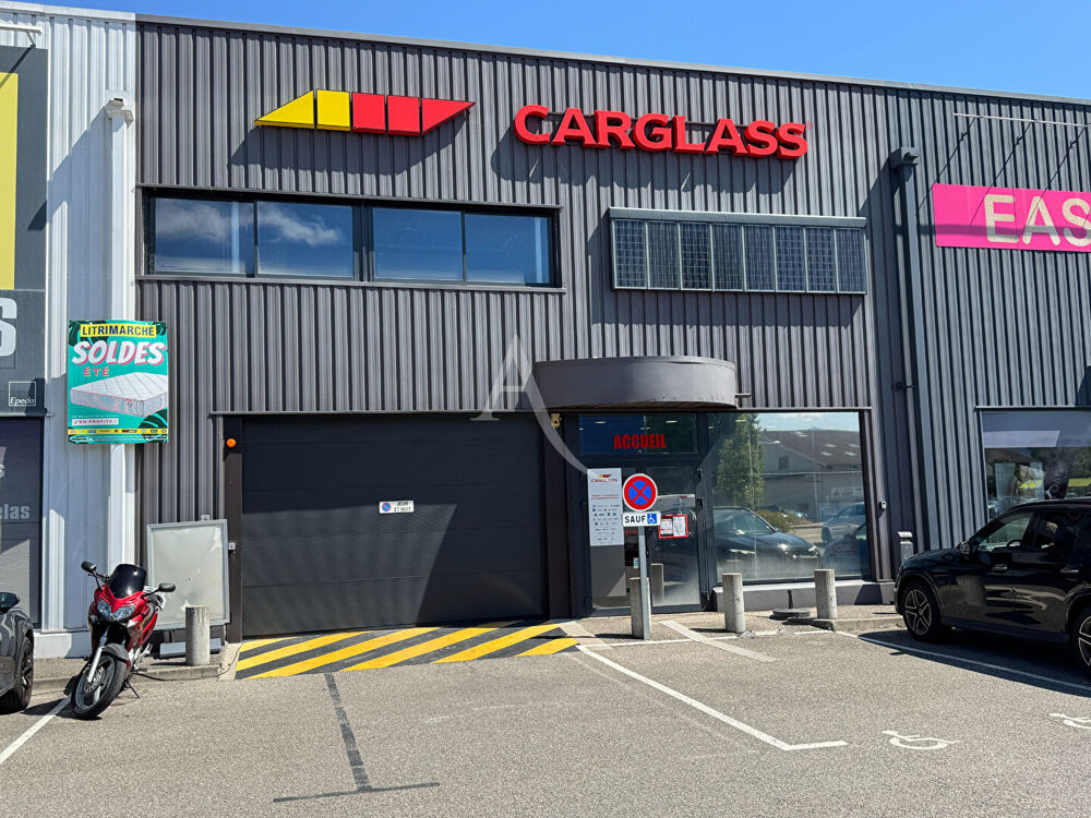   LOCAL COMMERCIAL - ZONE GRAND EPAGNY 