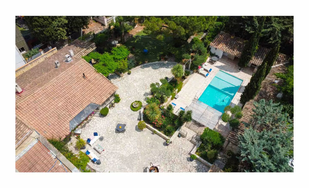 Vente Maison MAS CONTEMPORAIN EN PIERRE 5 pièce(s) 254 m2 Montpellier