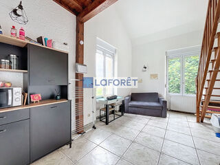  Appartement à louer 2 pièces 33 m²