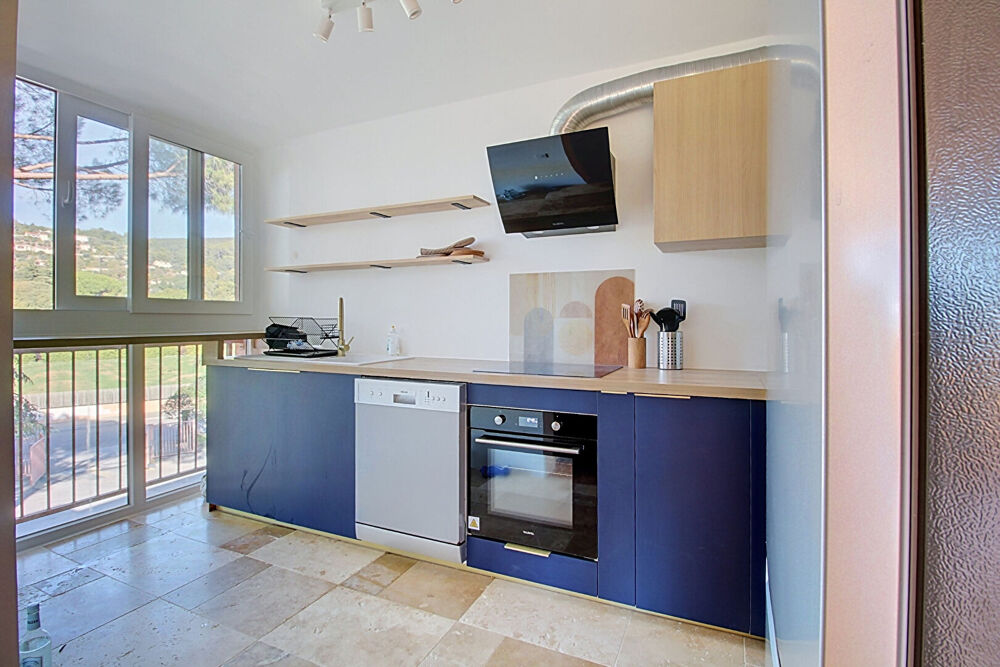 Location Appartement À LOUER ! SPACIEUX APPARTEMENT T4 DE 105,20m² Draguignan