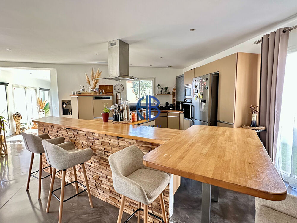 � vendre  Maison Vias (34450)