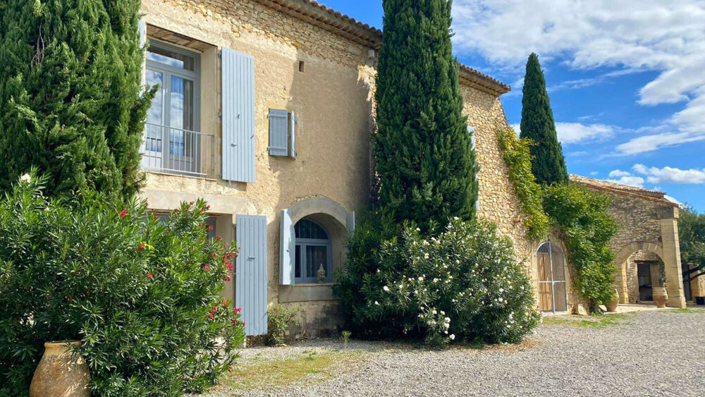 Mas du XVIe siècle avec vue imprenable