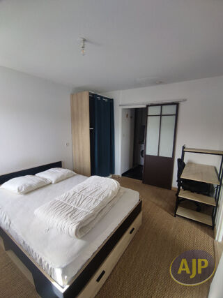  Appartement à louer 2 pièces 40 m²