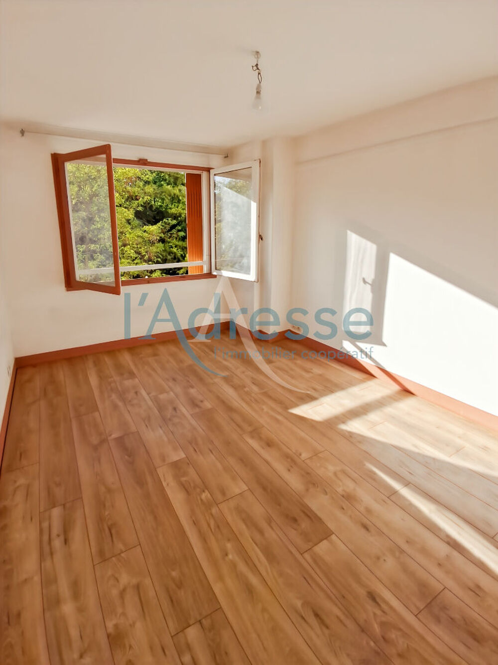 Vente Appartement SURESNES Plateau Ouest 5' Tram Suresnes
